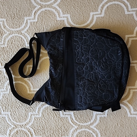 Lululemon Side Stage Dance Bag in Black GUC - Picture 2 of 14